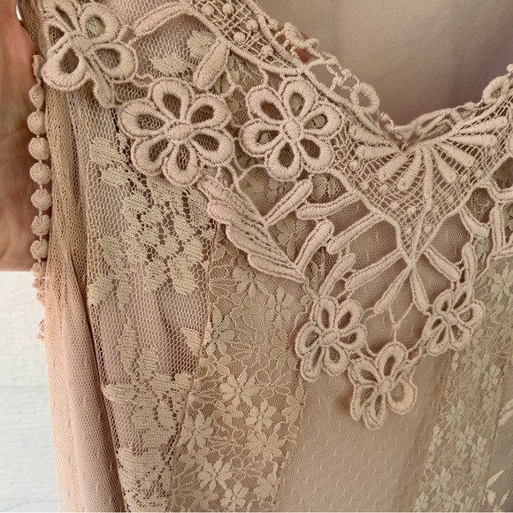 Altar'd State Lace Dress L Blush Lined Swing Sleeveless Boho Festival Party - Picture 5 of 6